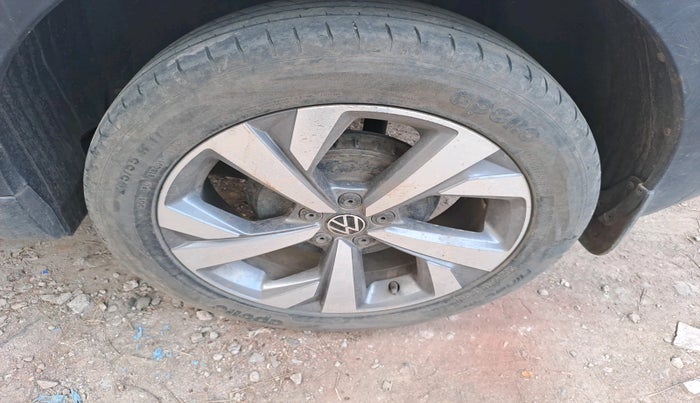 2021 Volkswagen TAIGUN TOPLINE 1.0 TSI MT, Petrol, Manual, 47,834 km, tyre