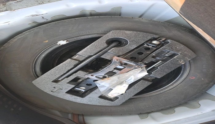 2021 Volkswagen TAIGUN TOPLINE 1.0 TSI MT, Petrol, Manual, 47,834 km, tyre