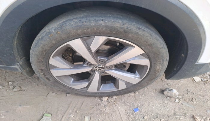 2021 Volkswagen TAIGUN TOPLINE 1.0 TSI MT, Petrol, Manual, 47,834 km, tyre