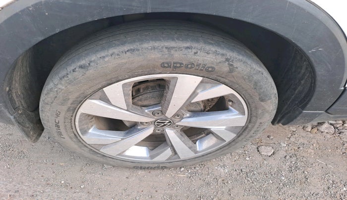 2021 Volkswagen TAIGUN TOPLINE 1.0 TSI MT, Petrol, Manual, 47,834 km, tyre