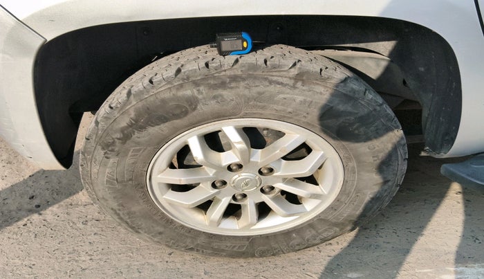 2016 Mahindra TUV300 T8, Diesel, Manual, 86,779 km, tyre