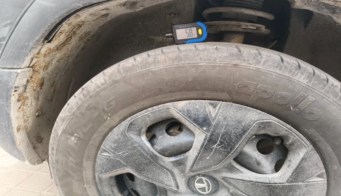 2022 Tata PUNCH ADVENTURE AMT, Petrol, Automatic, 2,473 km, tyre