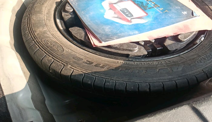 2020 Tata NEXON XM PETROL, Petrol, Manual, 77,433 km, tyre