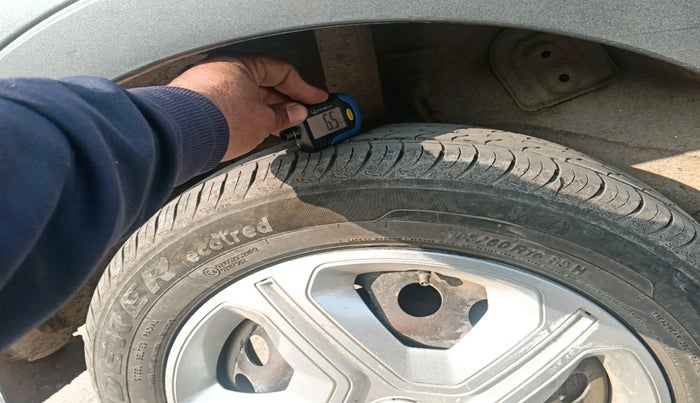 2020 Tata NEXON XM PETROL, Petrol, Manual, 77,433 km, tyre