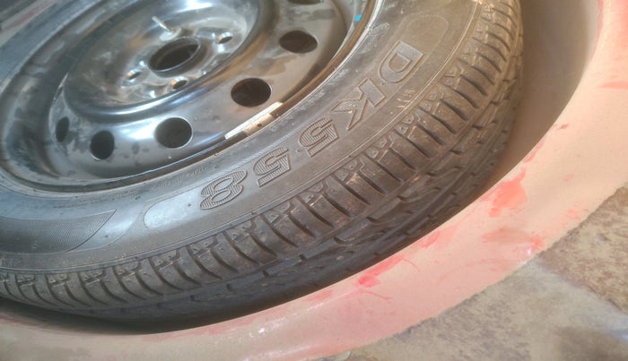 2011 Maruti Swift VDI, Diesel, Manual, 1,58,918 km, tyre