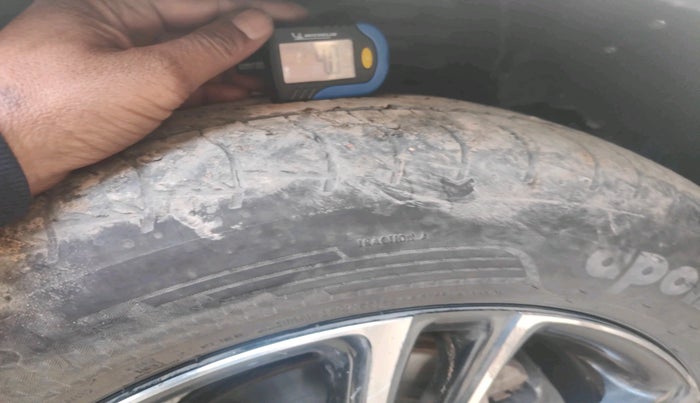 2020 Mahindra MARAZZO M 6 + 7 STR, Diesel, Manual, 1,19,677 km, tyre