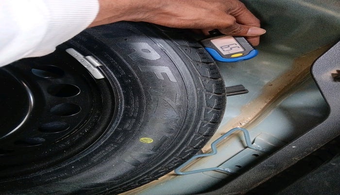 2018 Maruti Baleno DELTA PETROL 1.2, Petrol, Manual, 1,01,926 km, tyre