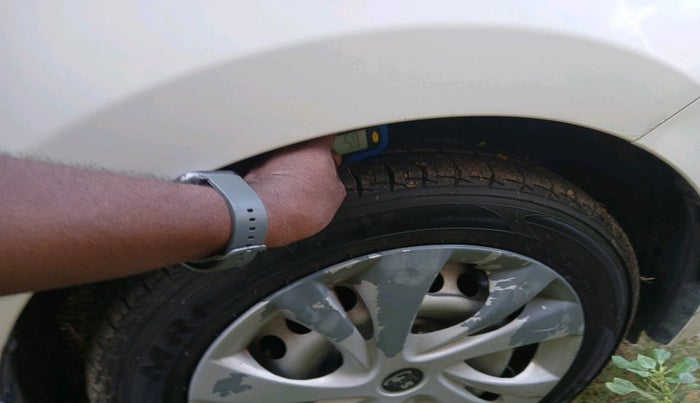 2017 Hyundai Xcent E, Petrol, Manual, 44,961 km, tyre