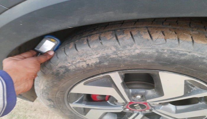 2021 KIA SONET GTX PLUS 1.5, Diesel, Manual, 1,22,822 km, tyre