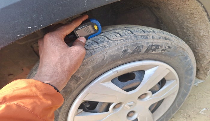 2018 Renault Kwid RXT 1.0 (O), Petrol, Manual, 1,42,271 km, tyre