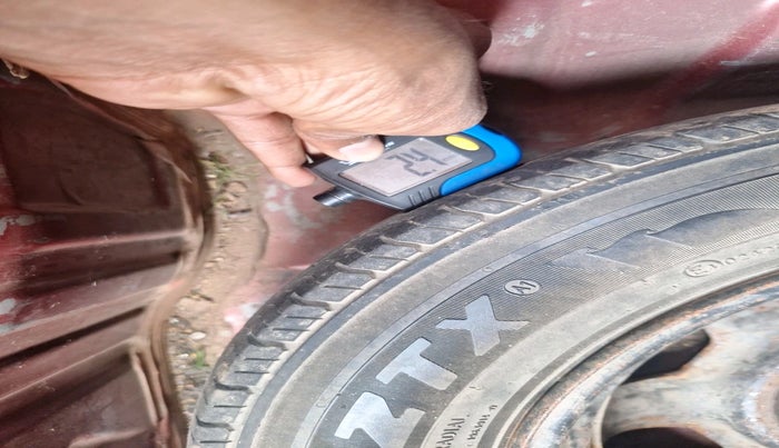 2018 Renault Kwid RXT 1.0 (O), Petrol, Manual, 1,42,271 km, tyre