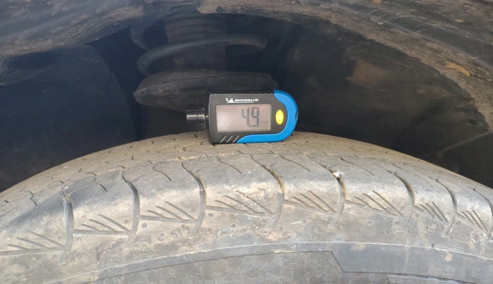 2013 Nissan Terrano XV D THP 110 PS, Diesel, Manual, 1,91,703 km, tyre