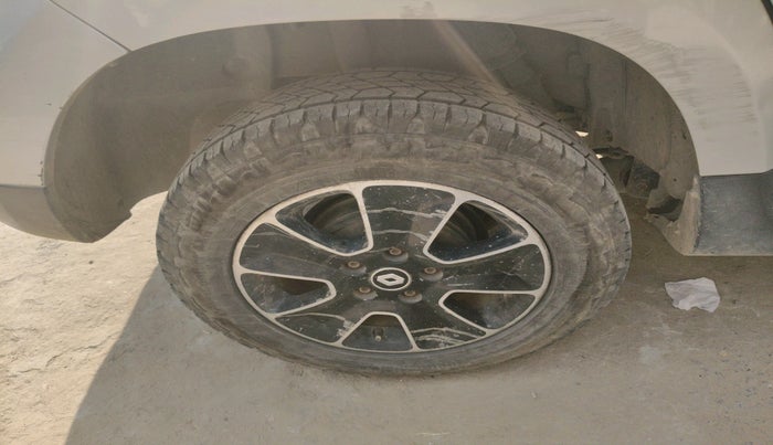 2019 Renault Duster 110 PS RXS 4X2 AMT DIESEL, Diesel, Automatic, 1,35,213 km, tyre