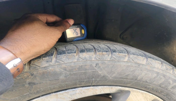 2016 Hyundai Elite i20 ASTA 1.4 CRDI (O), Diesel, Manual, 1,27,875 km, tyre