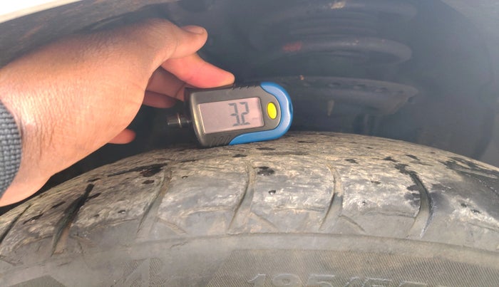 2015 Hyundai Elite i20 SPORTZ 1.4 CRDI, Diesel, Manual, 77,082 km, tyre