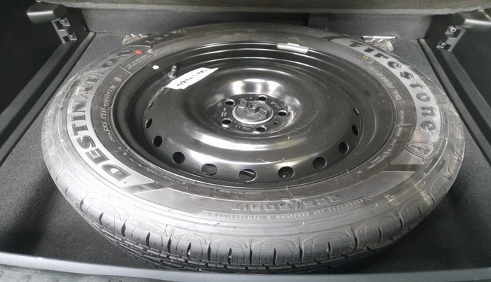 2022 Jeep Compass MODEL S (O) 1.4 PETROL DCT, Petrol, Automatic, 56,094 km, tyre