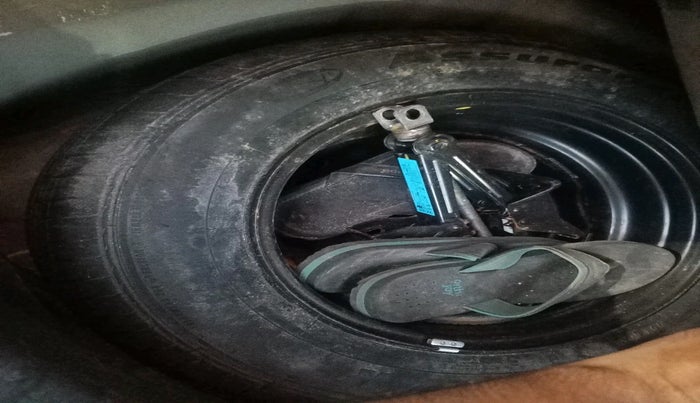 2021 KIA SONET HTX 1.0 IMT, Petrol, Manual, 63,706 km, tyre