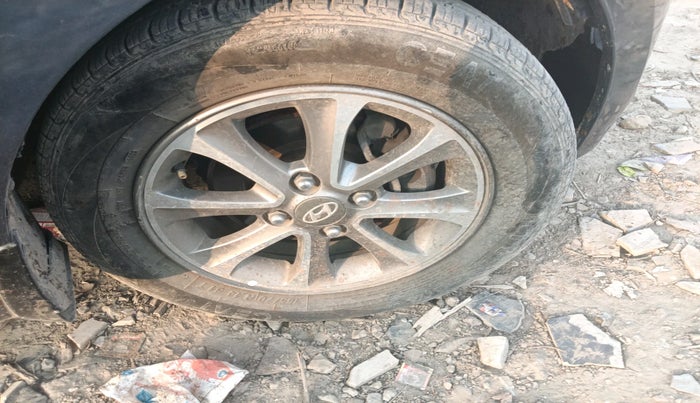 2016 Hyundai Grand i10 ASTA (O) 1.2 KAPPA VTVT, Petrol, Manual, 36,964 km, tyre