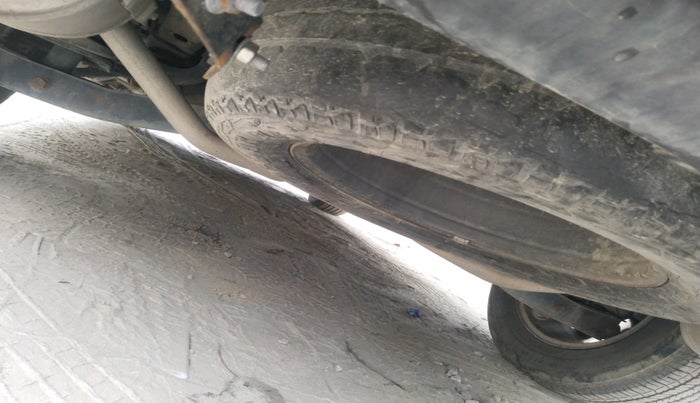 2016 Mahindra XUV500 W10, Diesel, Manual, 1,60,951 km, tyre