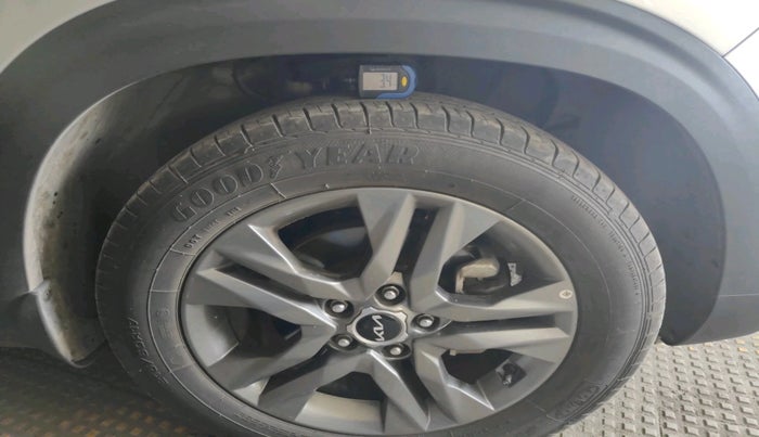 2023 KIA SELTOS HTX 1.5 CVT PETROL, Petrol, Automatic, 23,303 km, tyre