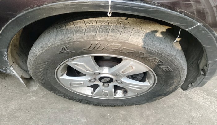 2014 Mahindra XUV500 W8, Diesel, Manual, 1,05,227 km, tyre