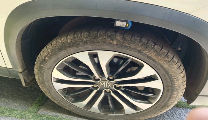 2021 MG HECTOR SHARP 1.5 DCT PETROL, Petrol, Automatic, 43,852 km, tyre