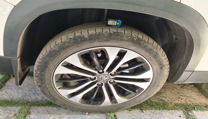 2021 MG HECTOR SHARP 1.5 DCT PETROL, Petrol, Automatic, 43,852 km, tyre