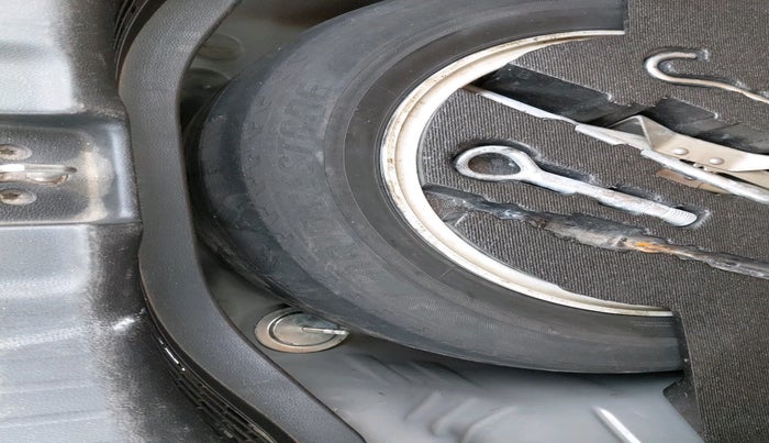 2017 Honda WR-V 1.5L I-DTEC VX MT, Diesel, Manual, 61,044 km, tyre