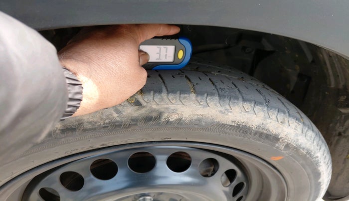 2017 Honda WR-V 1.5L I-DTEC VX MT, Diesel, Manual, 61,044 km, tyre