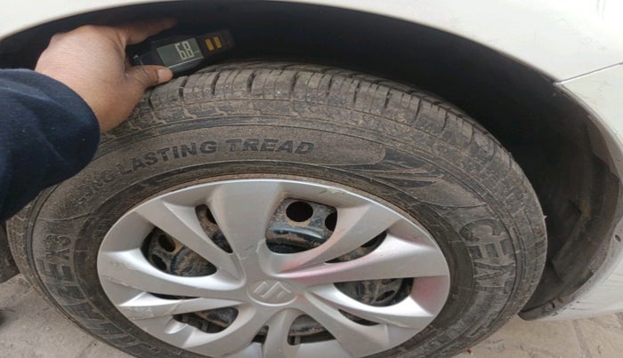 2012 Maruti Swift Dzire LXI, Petrol, Manual, 1,03,630 km, tyre