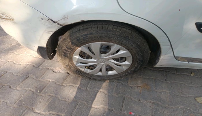 2012 Maruti Swift Dzire LXI, Petrol, Manual, 1,03,630 km, tyre