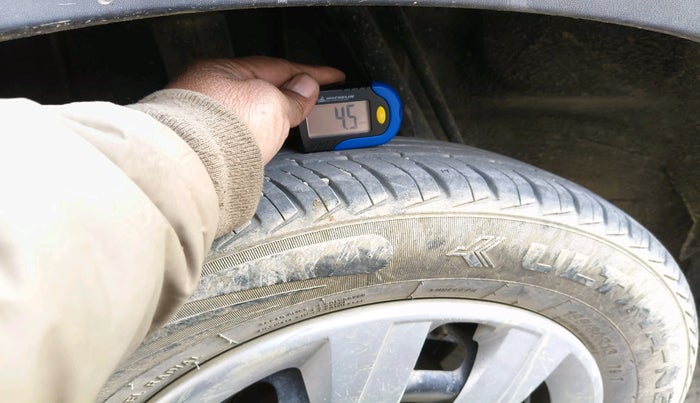 2016 Renault Kwid RXT 0.8, Petrol, Manual, 97,103 km, tyre