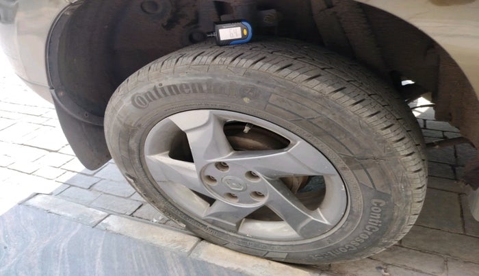 2014 Renault Duster 110 PS RXL 4X4 MT DIESEL, Diesel, Manual, 99,599 km, tyre