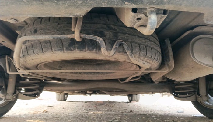 2014 Honda Mobilio 1.5L I-DTEC V, Diesel, Manual, 1,70,597 km, tyre