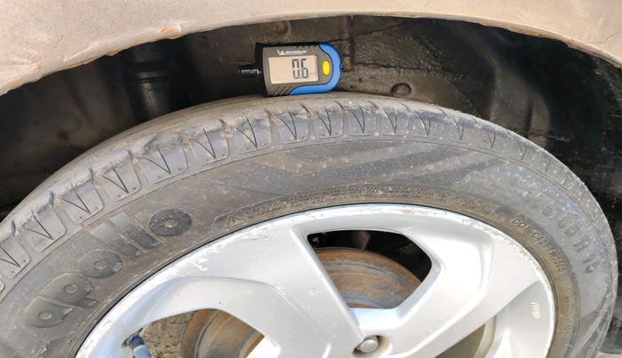 2015 Honda City 1.5L I-VTEC VX CVT, Petrol, Automatic, 80,776 km, tyre