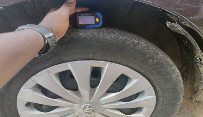 2011 Toyota Etios G, Petrol, Manual, 95,787 km, tyre