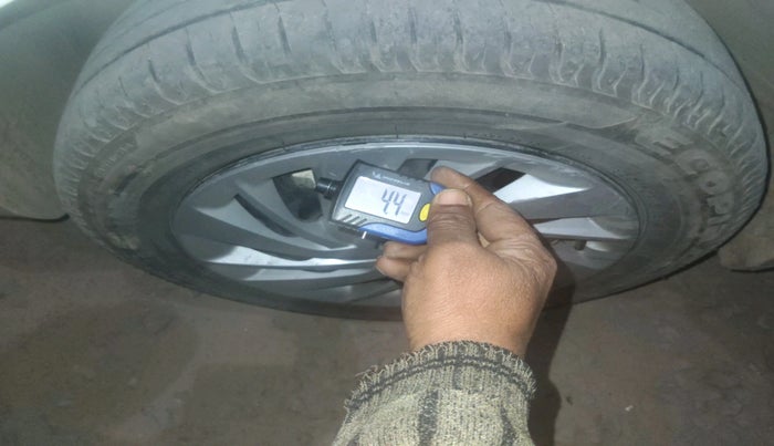 2024 Maruti Ertiga VXi (O), Petrol, Manual, 41,122 km, tyre