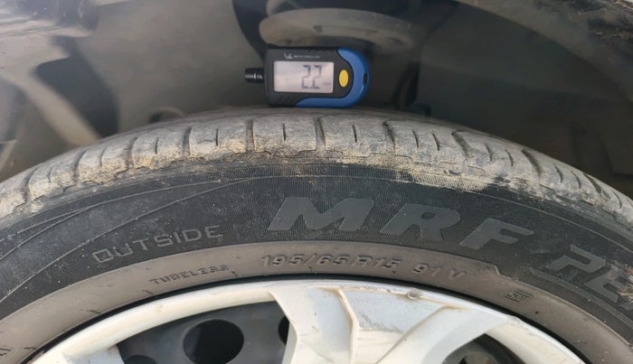 2016 Ford Ecosport TREND 1.5L DIESEL, Diesel, Manual, 1,12,250 km, tyre