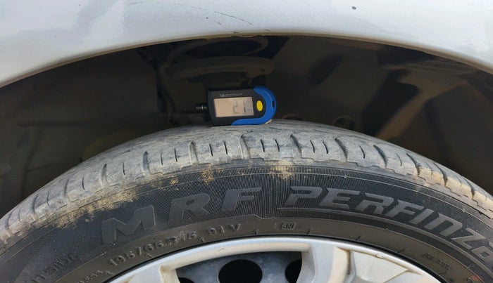 2016 Ford Ecosport TREND 1.5L DIESEL, Diesel, Manual, 1,12,250 km, tyre