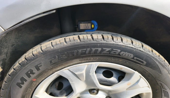 2016 Ford Ecosport TREND 1.5L DIESEL, Diesel, Manual, 1,12,250 km, tyre