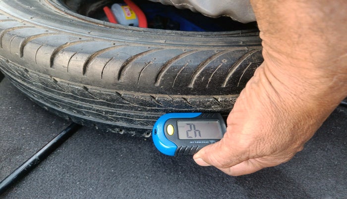 2011 Hyundai Santro Xing GLS LPG, Petrol, Manual, 79,831 km, tyre