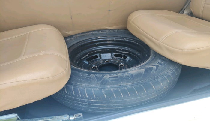 2021 Mahindra Bolero B6, Diesel, Manual, 1,11,769 km, tyre