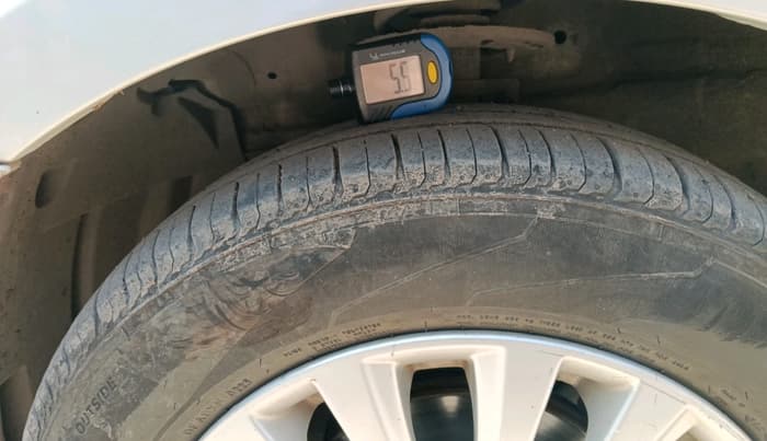 2017 Maruti Ciaz DELTA DIESEL 1.3, Diesel, Manual, 62,900 km, tyre