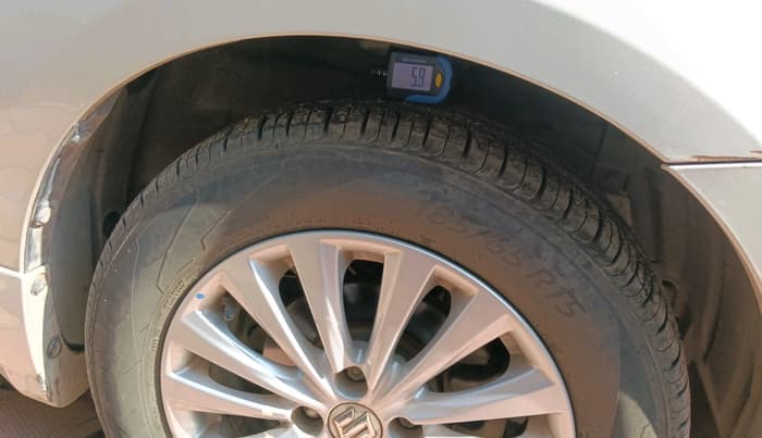 2017 Maruti Ciaz DELTA DIESEL 1.3, Diesel, Manual, 62,900 km, tyre