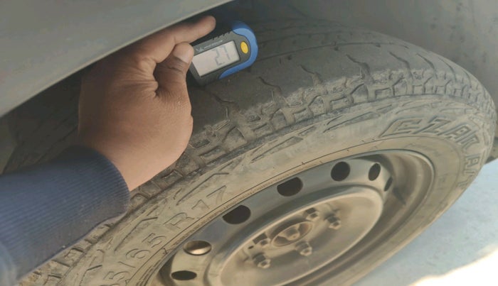 2018 Mahindra XUV500 W7, Diesel, Manual, 49,317 km, tyre