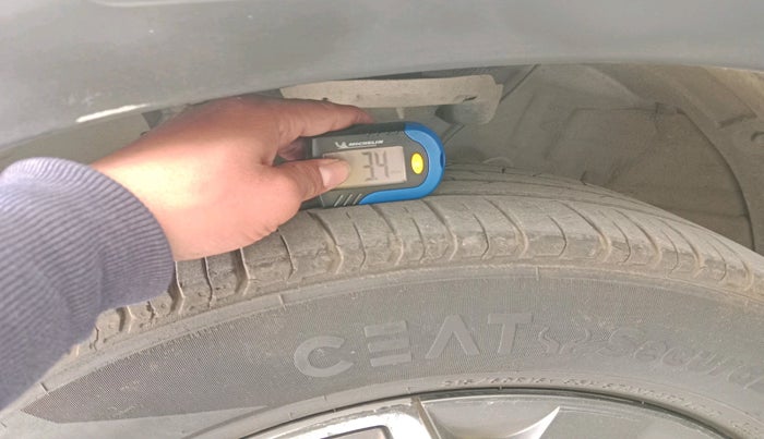 2022 Hyundai VENUE SX 1.0 TURBO IMT, Petrol, Manual, 22,512 km, tyre