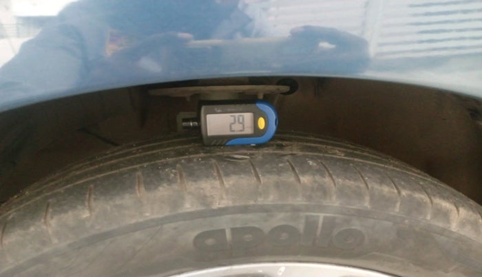 2017 Maruti Baleno ALPHA PETROL 1.2, Petrol, Manual, 1,47,771 km, tyre