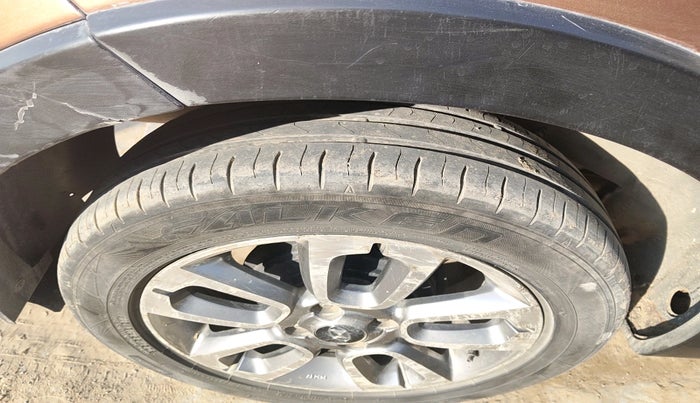 2015 Hyundai i20 Active 1.4 SX, Diesel, Manual, 1,22,848 km, tyre