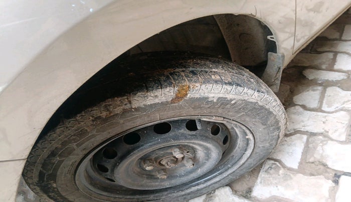 2019 Hyundai NEW SANTRO ERA, Petrol, Manual, 59,904 km, tyre