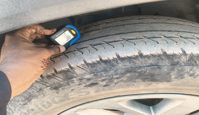 2021 Tata Safari XT, Diesel, Manual, 70,000 km, tyre